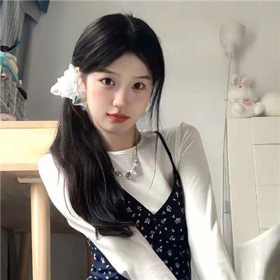 春花娇美可人儿